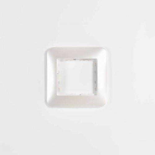 Рамка 1-м KARINA LIFE горизонт. жемчуж./бел. перламутр. LEZARD 708-3000-146